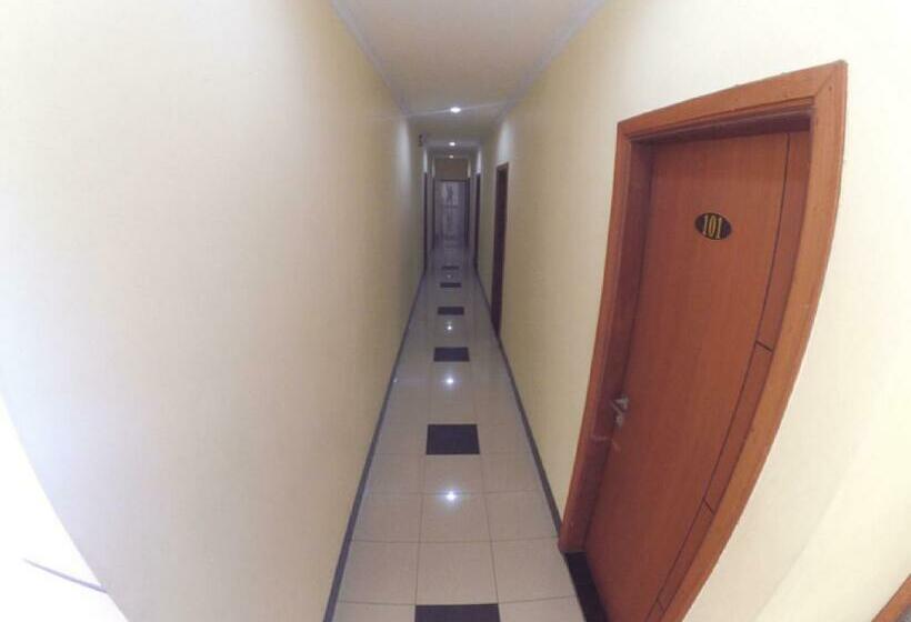 בית מלון כפרי Mario Parepare