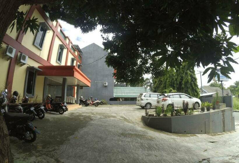 בית מלון כפרי Mario Parepare