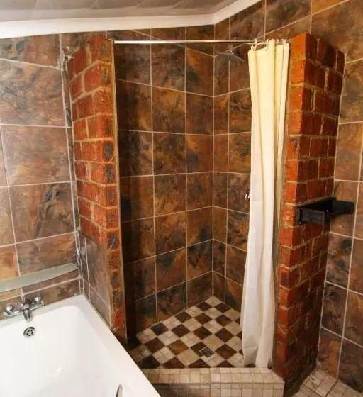 Majatalo Edenville Guesthouse