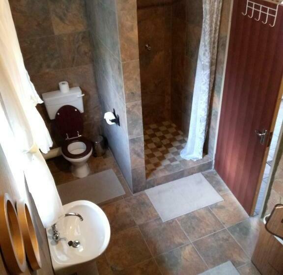 بنسيون Edenville Guesthouse