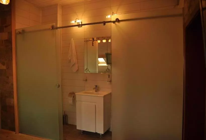 پانسیون Ema Artistic House