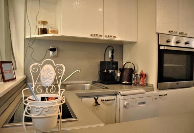 膳宿费 Ema Artistic House