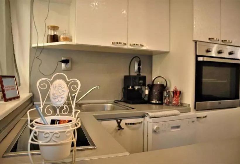 پانسیون Ema Artistic House