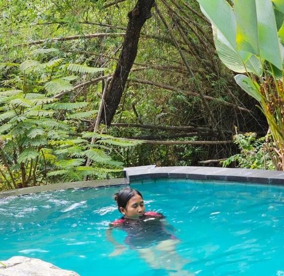 Пансион Les Garden Villa