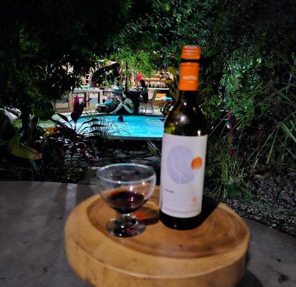 Пансион Les Garden Villa