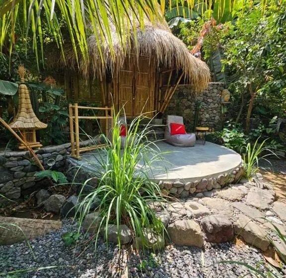 Majatalo Les Garden Villa