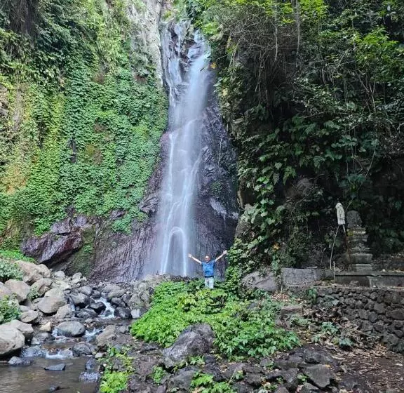 Majatalo Les Garden Villa