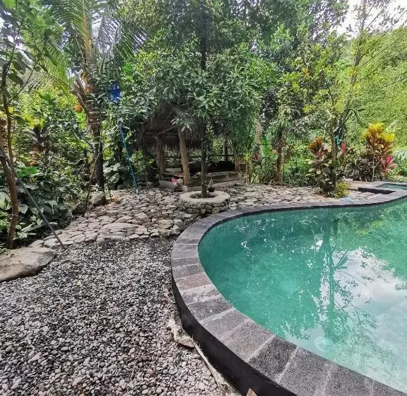 Majatalo Les Garden Villa