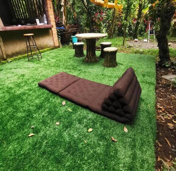 Пансион Les Garden Villa