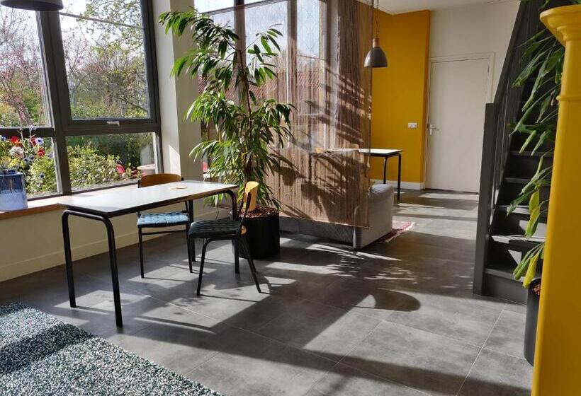 ペンション Logement De School Middelburg