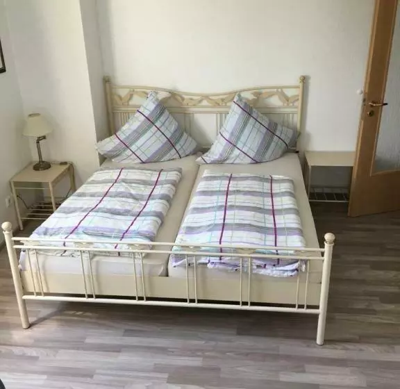 ペンション Restaurant Normandie