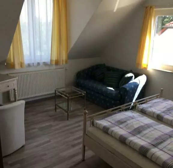 ペンション Restaurant Normandie