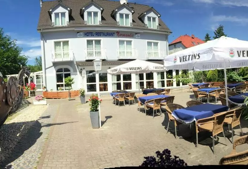 ペンション Restaurant Normandie