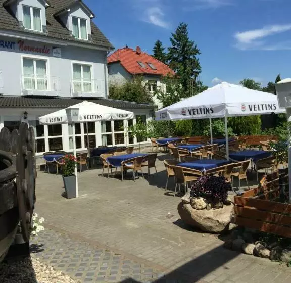 ペンション Restaurant Normandie