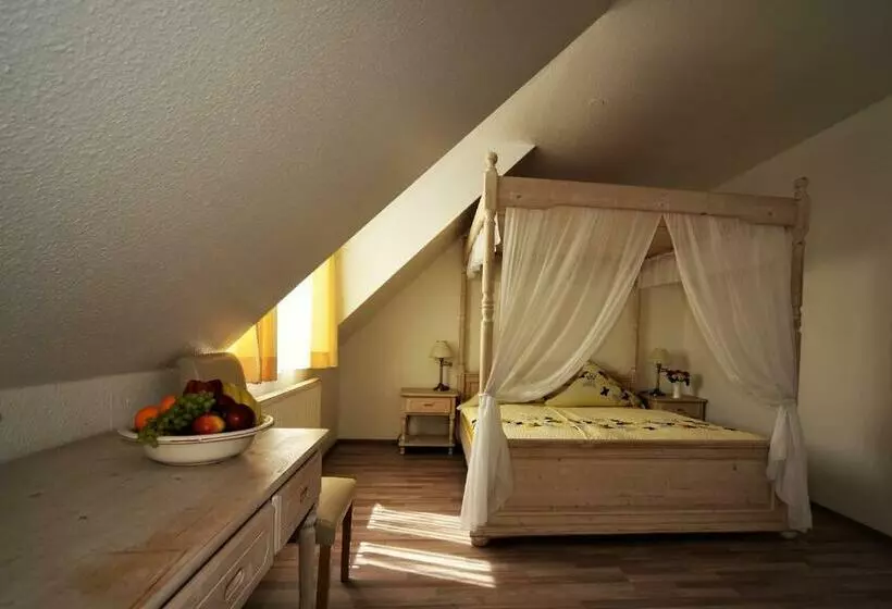 ペンション Restaurant Normandie