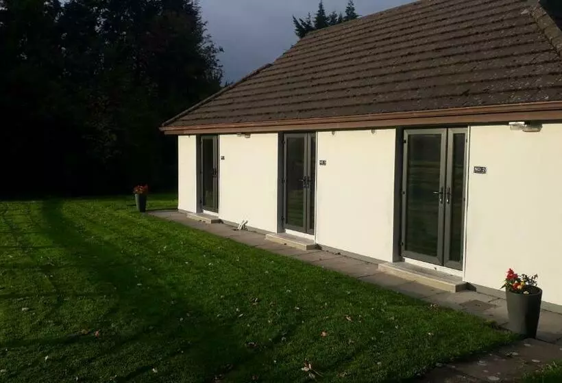 Majatalo Tudor Lodge Guest Accommodation