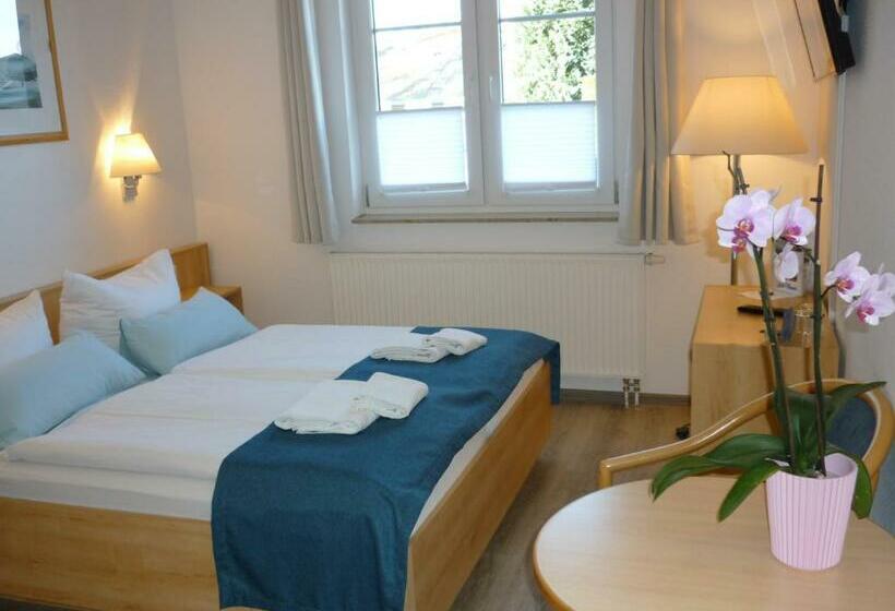 Pension Zum Leuchtturm