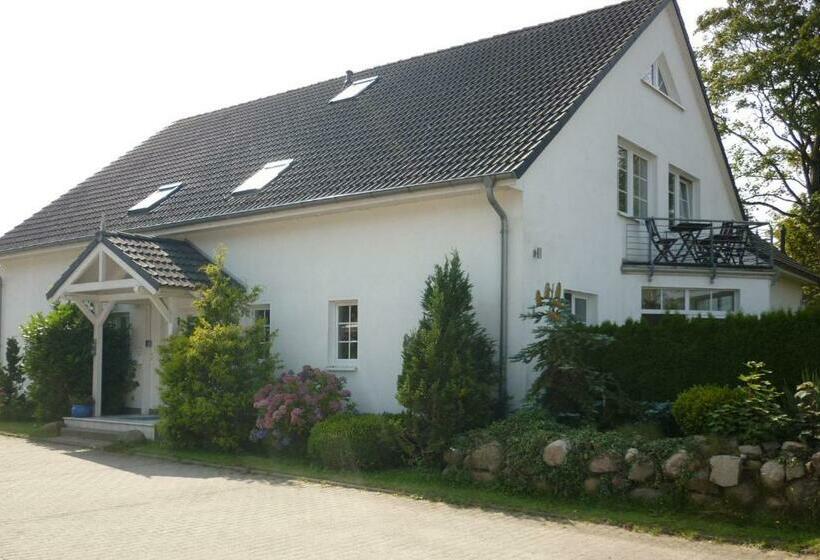 Pension Zum Leuchtturm