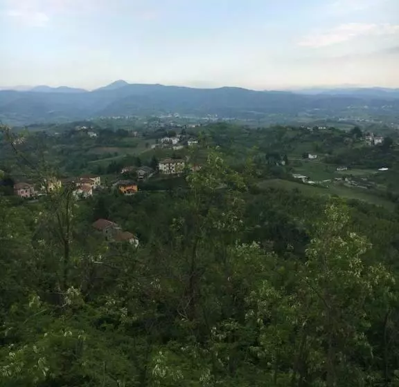 تختخواب و صبحانه Cascina Angela