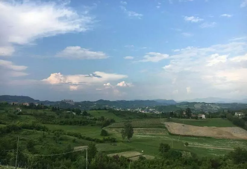 تختخواب و صبحانه Cascina Angela