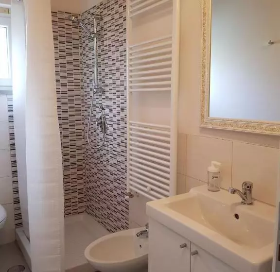 Aamiaismajoitus (B&B) L Antico Gelso