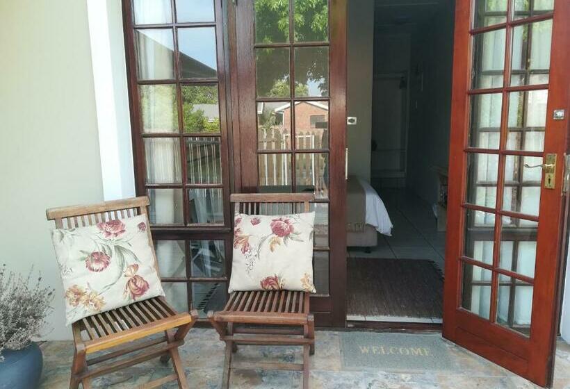 Bed & Breakfast Longships Sanctuary