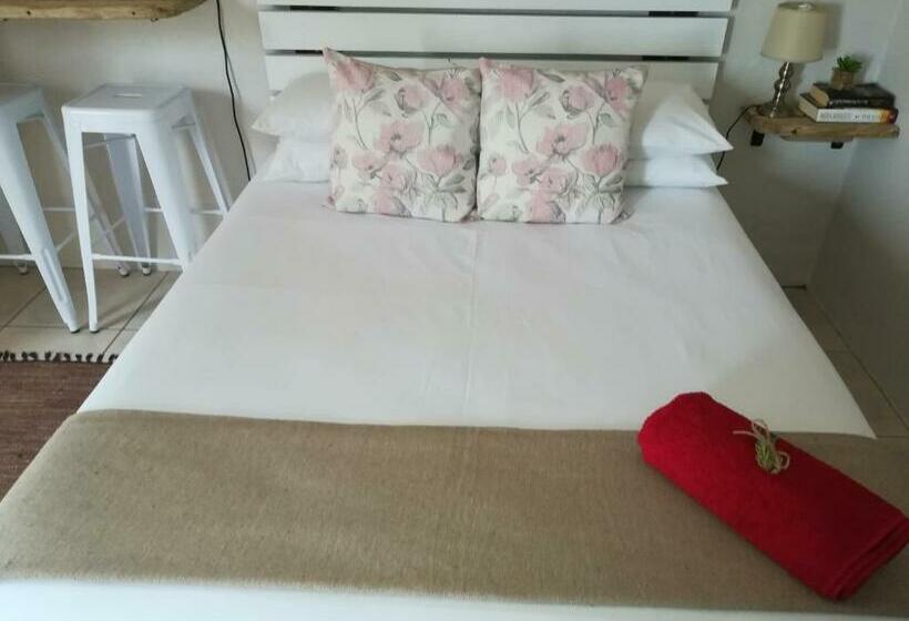 Bed & Breakfast Longships Sanctuary