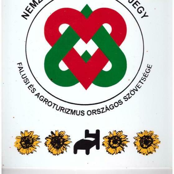 צימר Rönk Wellness Panzió Mezőpeterd