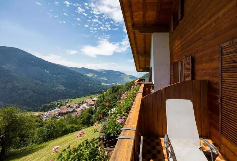 Hotelli Thalerhof Tiers