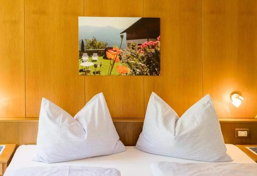 Hotelli Thalerhof Tiers