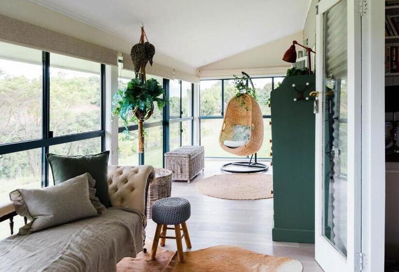 Hotelli Thirlestane Farm Cottage & Barn