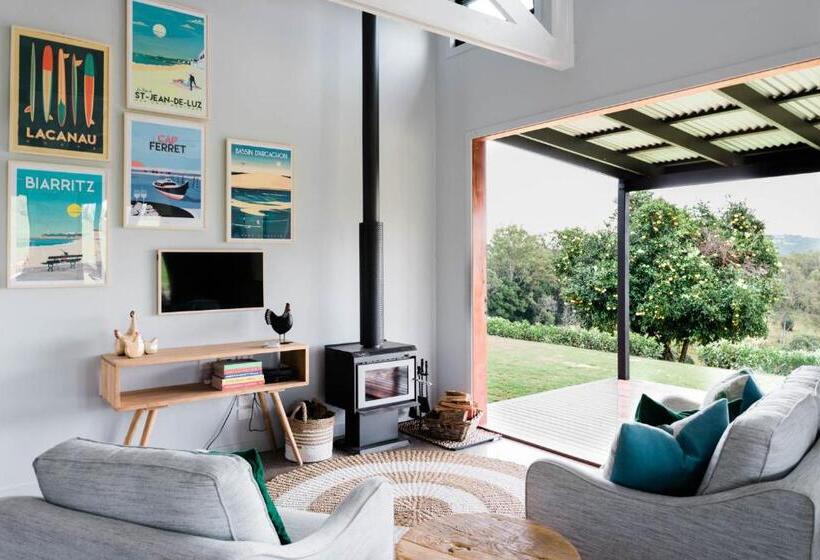 Hotelli Thirlestane Farm Cottage & Barn