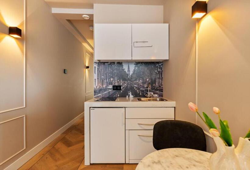 Midtown Hotel Twin Studio