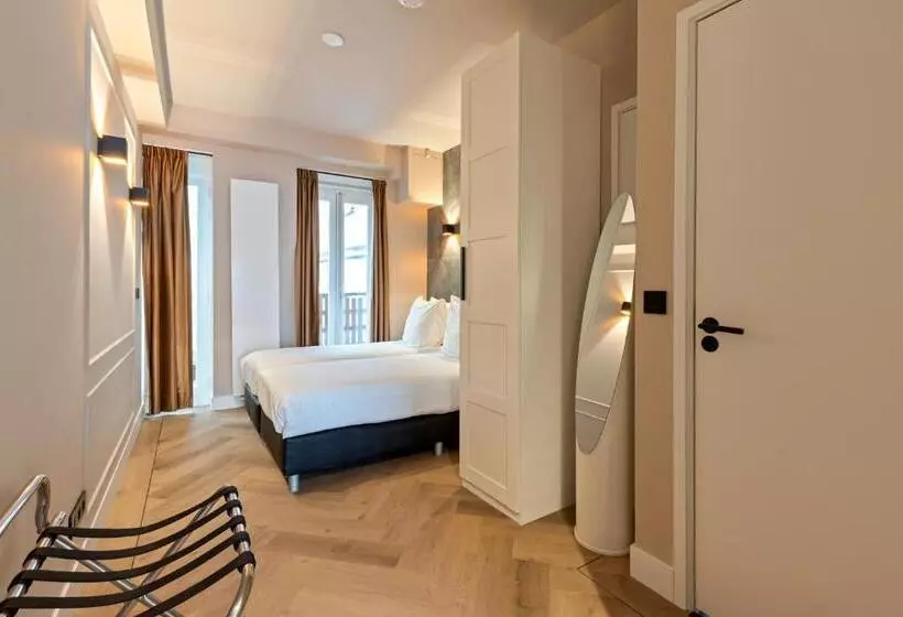 Midtown Hotel Twin Studio