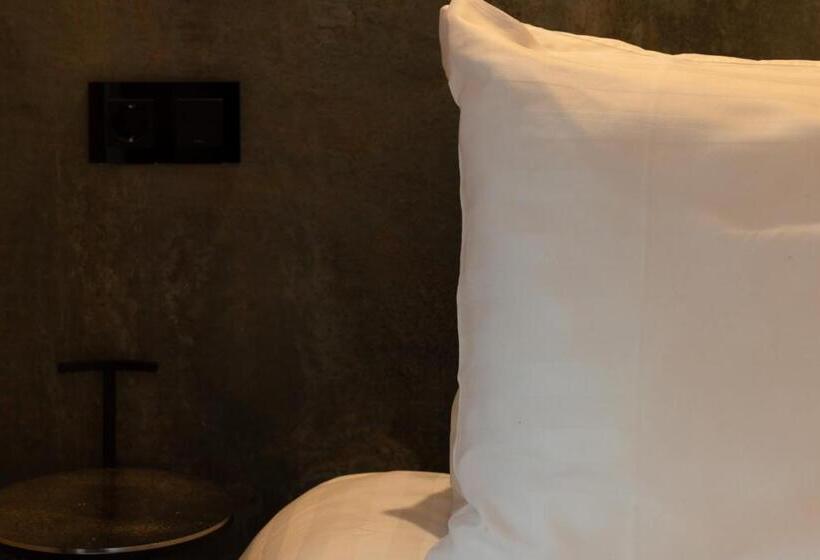 Midtown Hotel Twin Studio