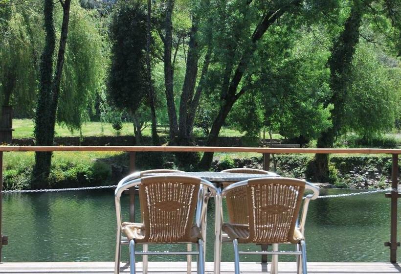 펜션 Adore Portugal Lousã Casa Rural 2 Suites