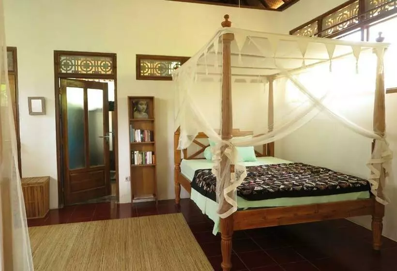 پانسیون Bali Sandat
