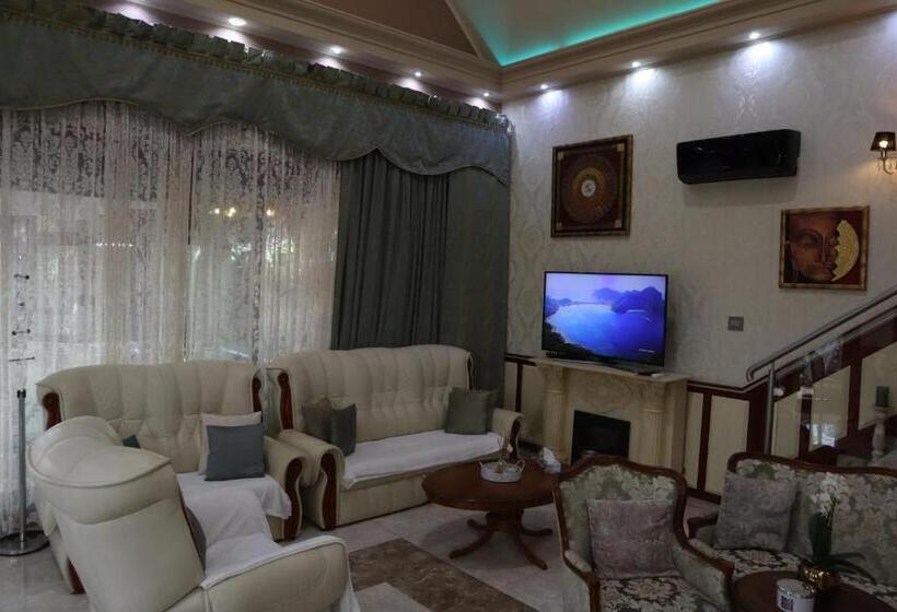 פנסיון Barackos Wellness Villa Fót