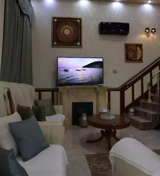 Majatalo Barackos Wellness Villa Fót