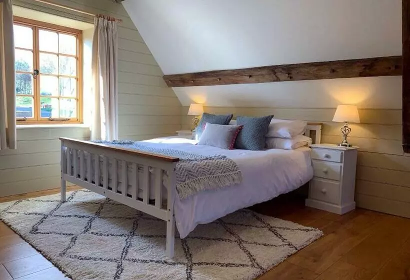 Majatalo Demesne Farm Guesthouse