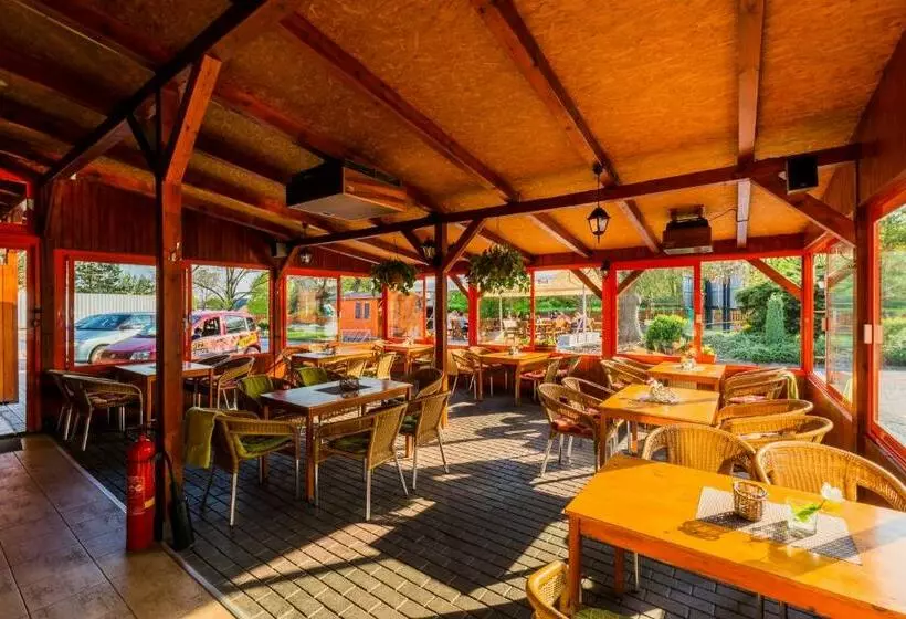 ペンション Penzion Piranha