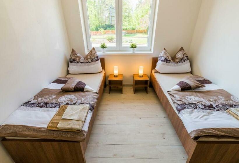 Pensão Penzion Piranha