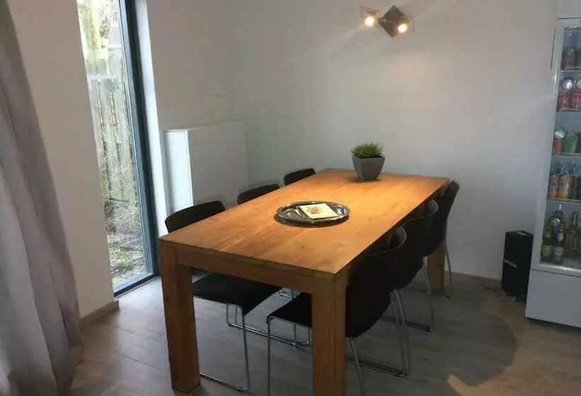 Aamiaismajoitus (B&B) Haarlem 49