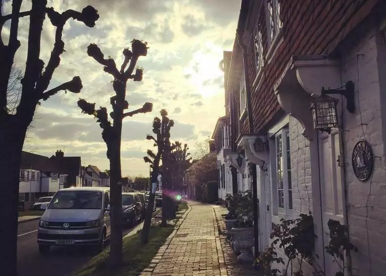 Court Barn Cottage B&b