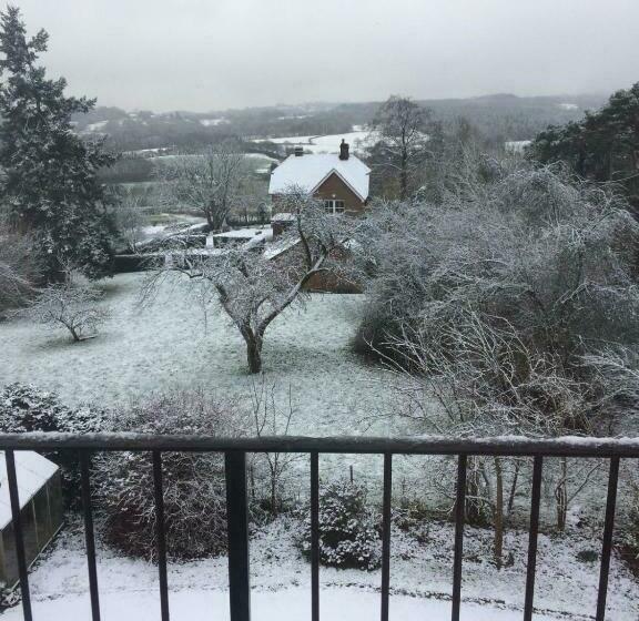 Court Barn Cottage B&b