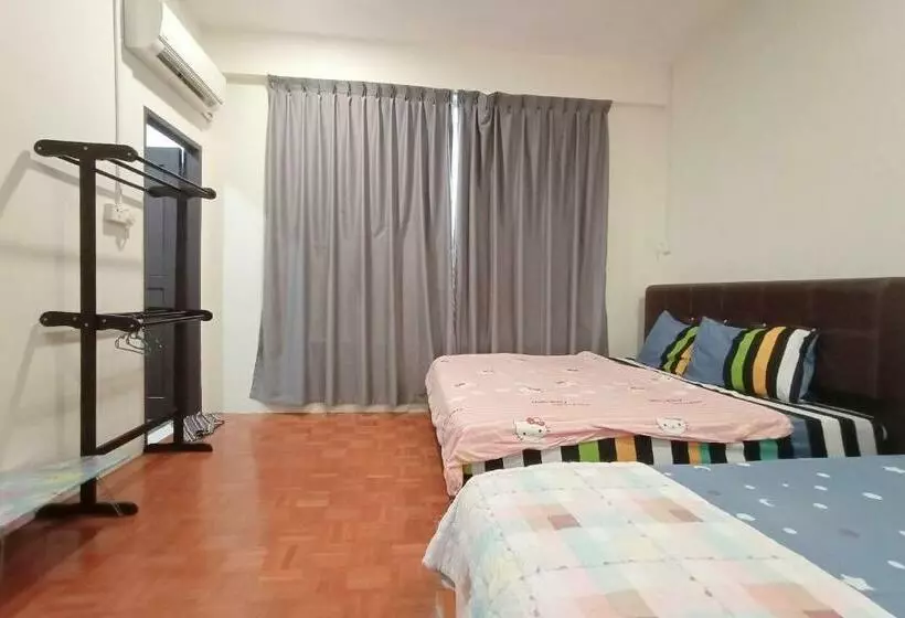 ホテル Oyo 90187 Hello Kitty Homestay  Gated Sibu