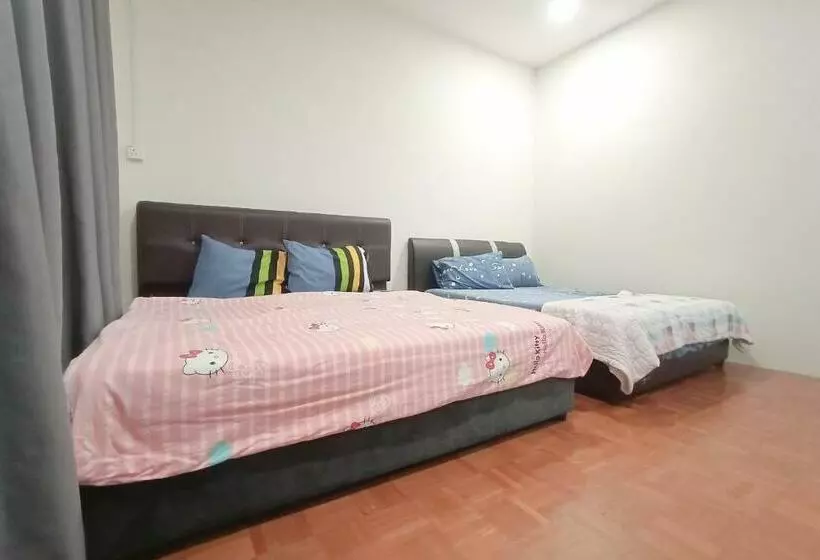 ホテル Oyo 90187 Hello Kitty Homestay  Gated Sibu