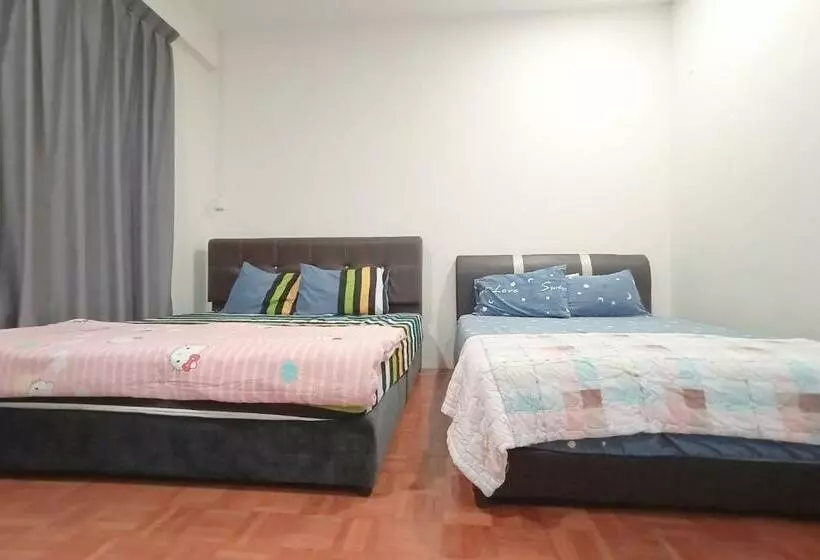 ホテル Oyo 90187 Hello Kitty Homestay  Gated Sibu