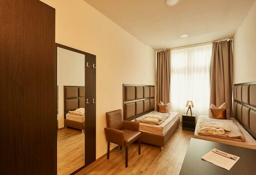 膳宿费 Harbour Apartments