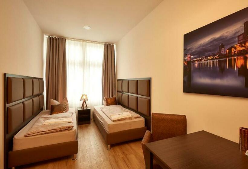 膳宿费 Harbour Apartments